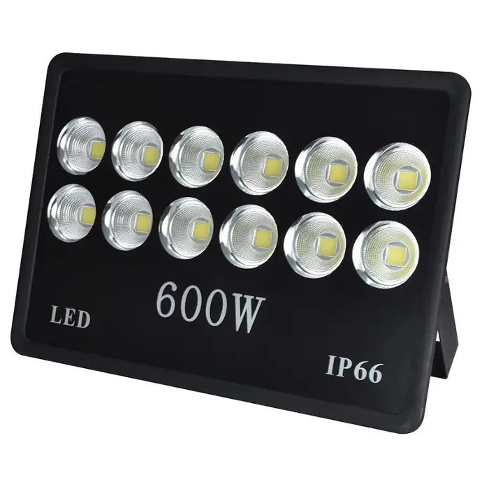 600W遠射型LED投光燈（可用球場照明）